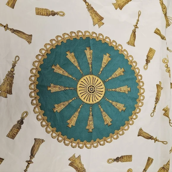 Oscar De La Renta Vintage Silk Scarf In Green White And Yellow - Picture 7 of 12